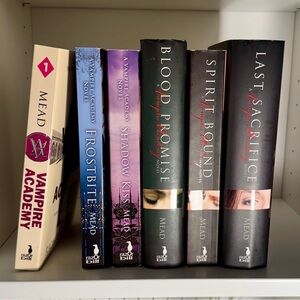 Vampire Academy Paperback & Hardcover 6 Book Set